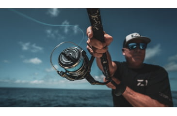 Image of Daiwa BG MQ 5000 Spinning Reel, 5.7-1, 6+1, BGMQ5000D-H