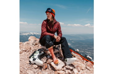 Image of Darn Tough Snowburst OTC Midweight With Cushion - Womens