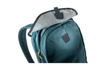 Image of Demo, Deuter Vista Chap 16L Backpack, Arctic-Graphite, 381111934450