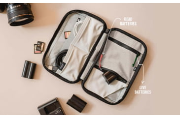 Image of Moment MTW Battery Organizer, Black, 106-145