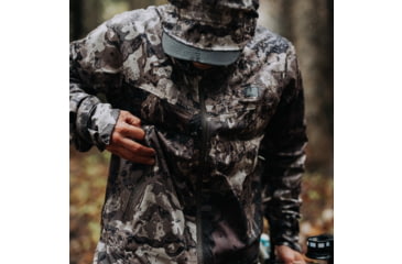 Image of Muddy DV8 Cyclone 3L Rain Jacket