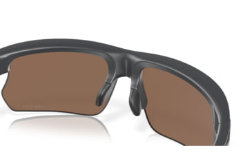 Image of Oakley BiSphaera Sunglasses, Matte Carbon, PRIZM 24K Polarized, PRIZM 24K Polarized, OO9400-1268