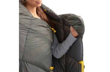Image of Sea to Summit Ember Down Quilt 45F/7C Sleeping Bag, Regular, Beluga Black, Regular, S2213