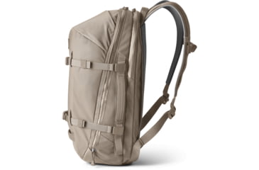 Image of Yeti Crossroads 27L Backpack, Cape Dark Taupe, 26010000323