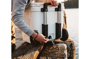 Image of Yeti Roadie 48 Hard Cooler, White, 10048020000