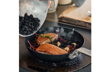 Image of Yeti Carbon Steel Skillet 10