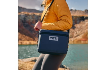 Image of Yeti Daytrip 9L Insulated Box