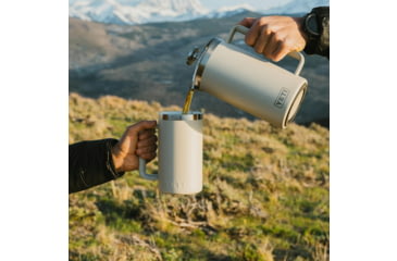 Image of Yeti Rambler 24 oz Mug w/MagSlider Lid
