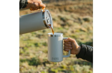 Image of Yeti Rambler 24 oz Mug w/MagSlider Lid