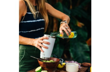 Image of Yeti Rambler Tumbler Mug w/Magslider Lid