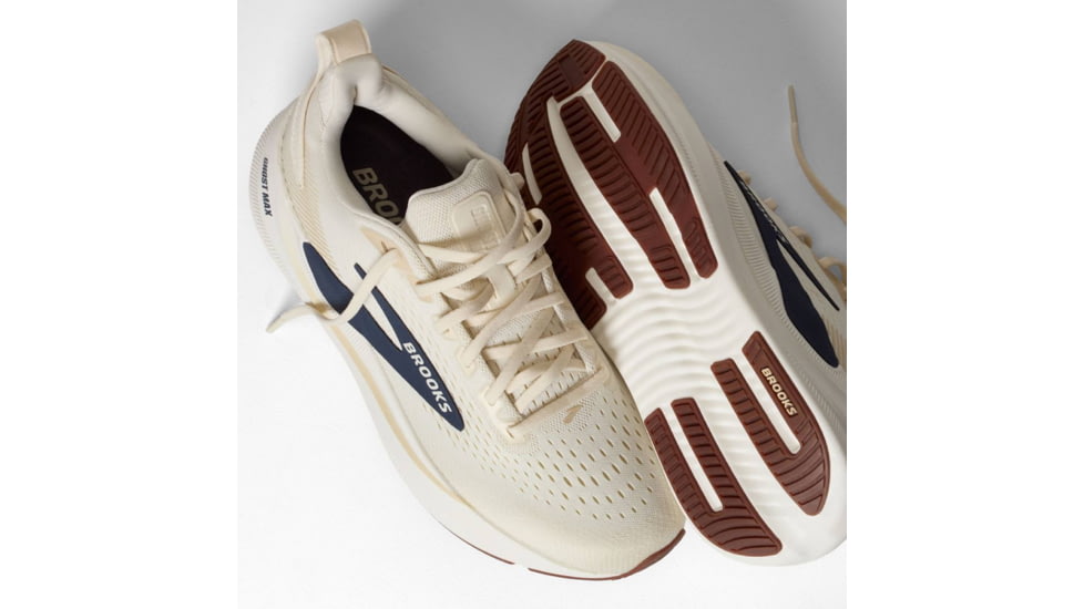 Brooks Ghost Max 4 Road Running Shoes - Mens