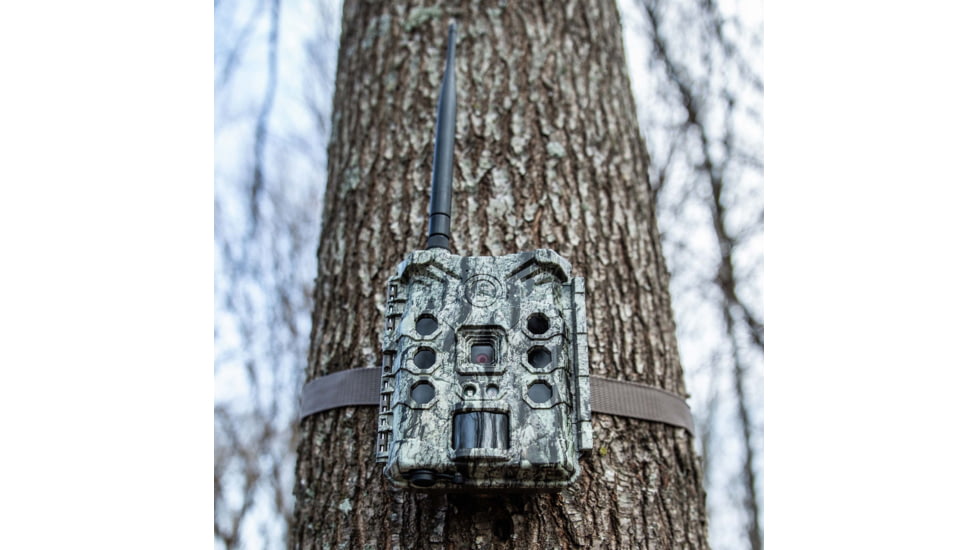 Bushnell CelluCore 30mp AT&amp;T No Glow Treebark Trail Cam, Camo, Box, 119902A