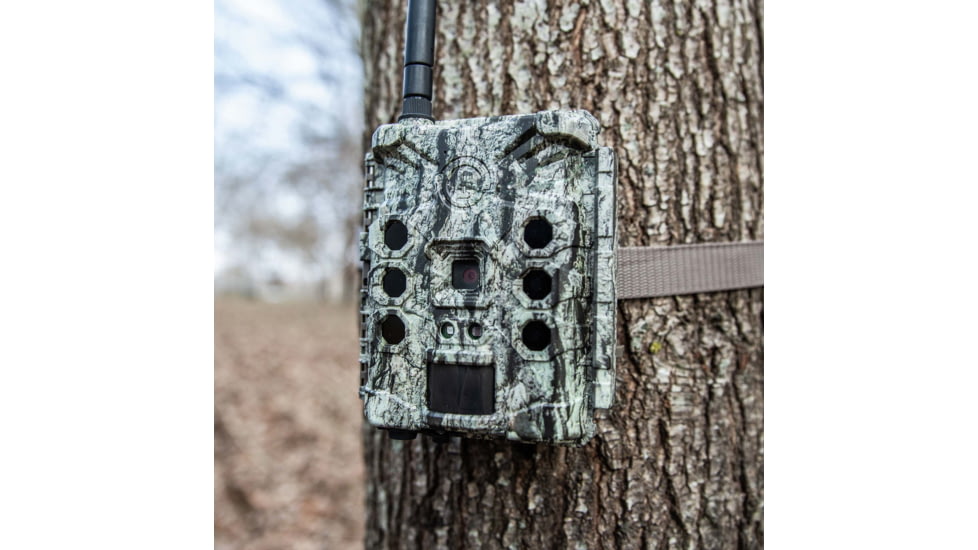 Bushnell CelluCore 30mp AT&amp;T No Glow Treebark Trail Cam, Camo, Box, 119902A