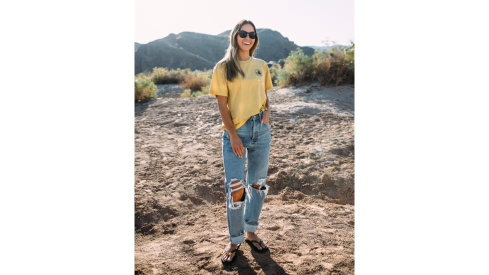 Body Glove Heritage Logo Short-Sleeved T-Shirt - Gold D92A0D08, XS, Gold, JT25099JRB1599A-712-XS