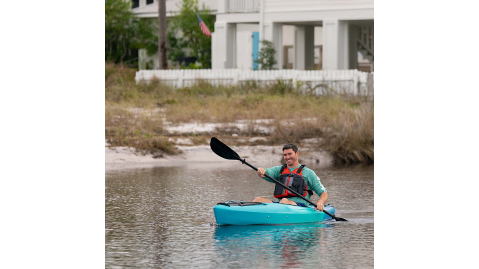 Lifetime Products Tundra 100 Sit-Inside Kayak