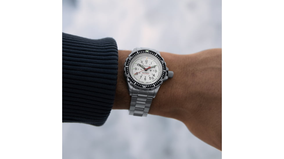 Marathon Arctic Edition Large Divers Automatic Watches, NGM, Canadian Logo Bracelet, White Dial, 41mm Diameter / 14mm Thickness, WW194006-00-01-3-001-0003