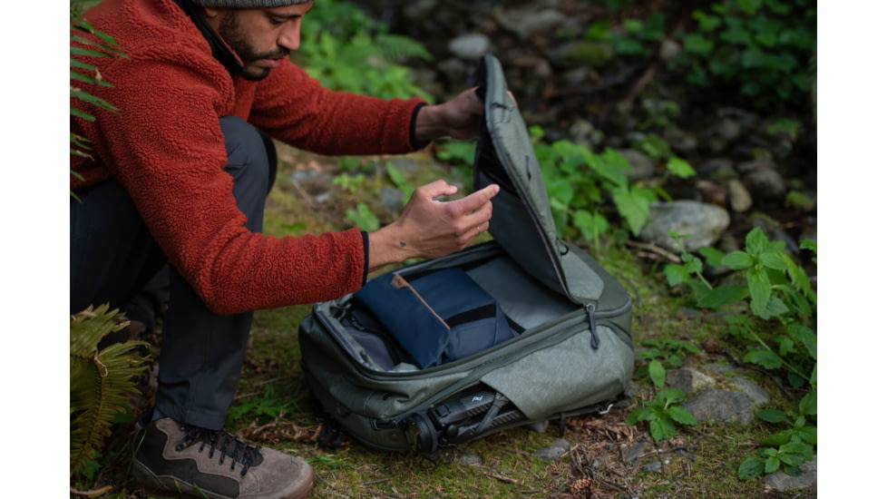 Peak Design Travel Backpack, 30 Liters, Black, BTR-30-BK-2