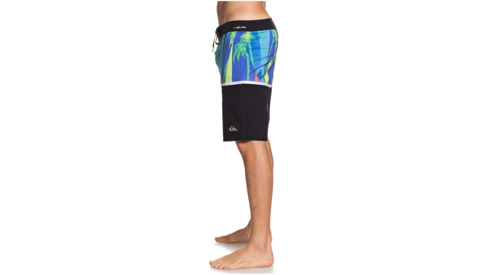 Quiksilver Highline Division 20 Boardshorts - Mens, Black, 36, EQYBS04302-KVJ6-36