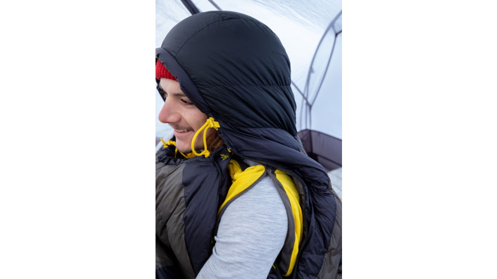 Sea to Summit Spark Pro Down 30F/-1C Sleeping Bag, Regular, Beluga Black, Regular, S2151