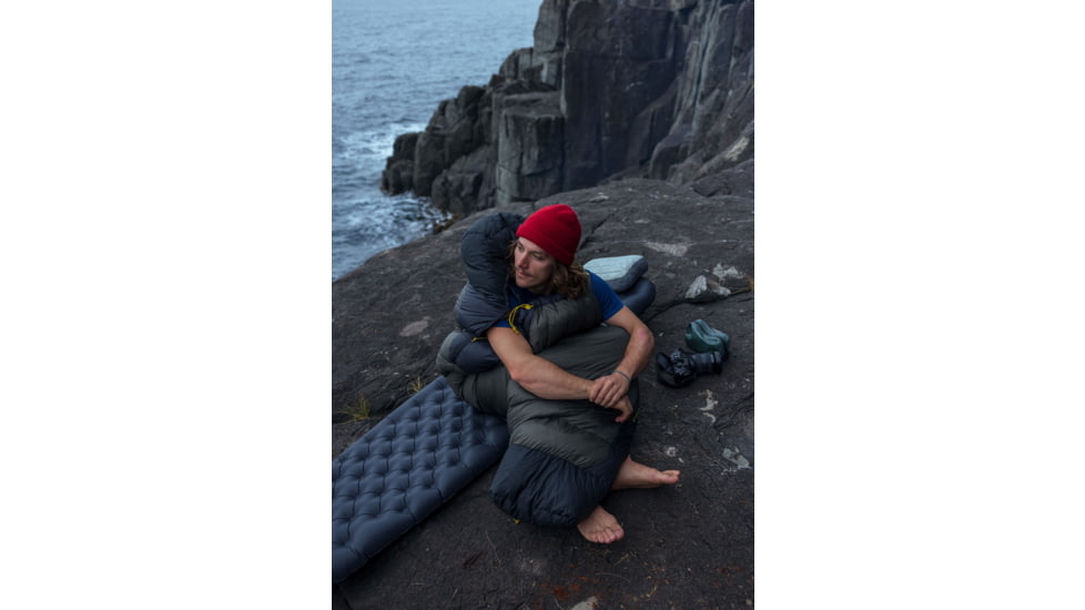Sea to Summit Spark Pro Down 30F/-1C Sleeping Bag, Regular, Beluga Black, Regular, S2151