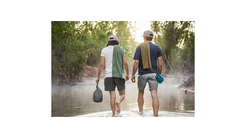 Sea to Summit Tek Towel, 20 x 40, Sage Green, Medium, A2516-45