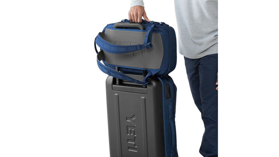 Yeti Crossroads Backpack 27L Navy, Navy, 27 L, 26010000280