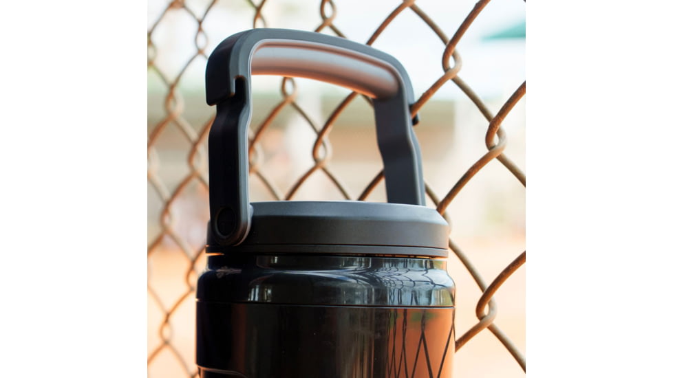 Yeti Silo Half Gallon Jug w/MagSlider Straw Cap