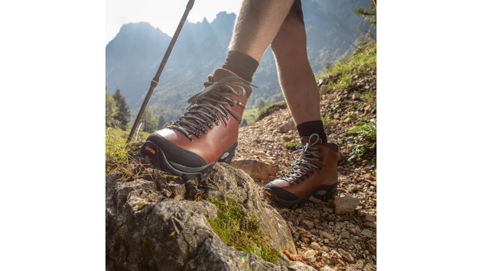 Zamberlan 1996 Vioz Lux GTX RR Backpacking Boot - Men's, Waxed Brick, 8 WIDE, 1996ZWBM-W-42-8