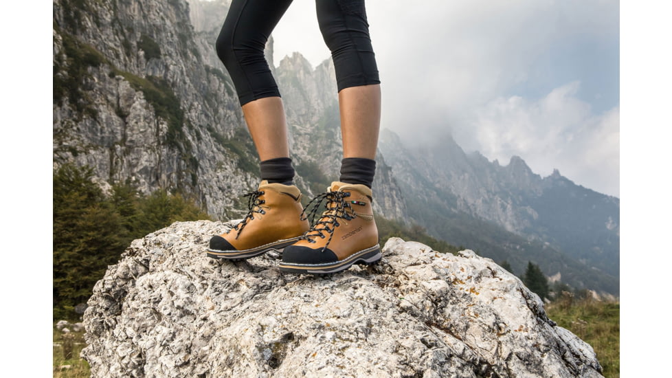 Zamberlan Tofane NW GTX RR Backpacking Shoes - Womens, PFAS-Free, Waxed Camel, 8.5, 1025ZCMW-40.5-8.5